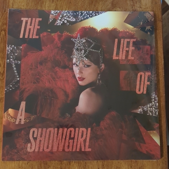 Taylor Swift Other - Taylor Swift Life of a Showgirl Tiny Bubbles: Champagne Red Lipstick Brand New